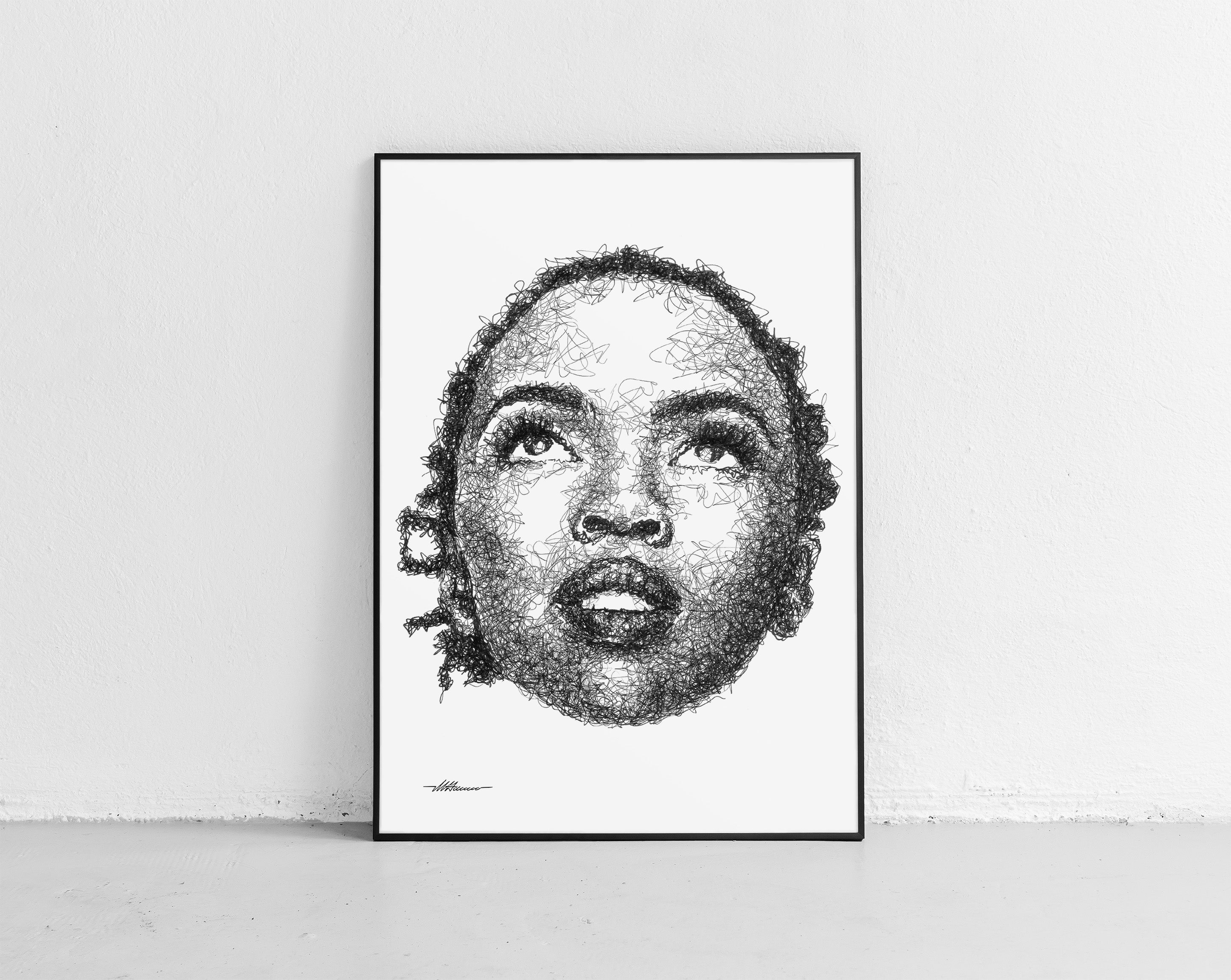 Lauryn Hill Portrait der Künstlerin Marilena Hamm alias Scribblezone, im unversechselbaren Scribble-Stil gezeichnet, gerahmt gegen die Wand lehnend.